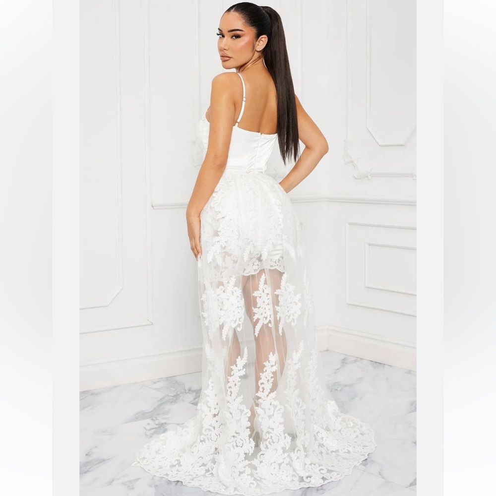 Size 1XL fits like a 14-16 FashionNova Stefani Dress, worn once